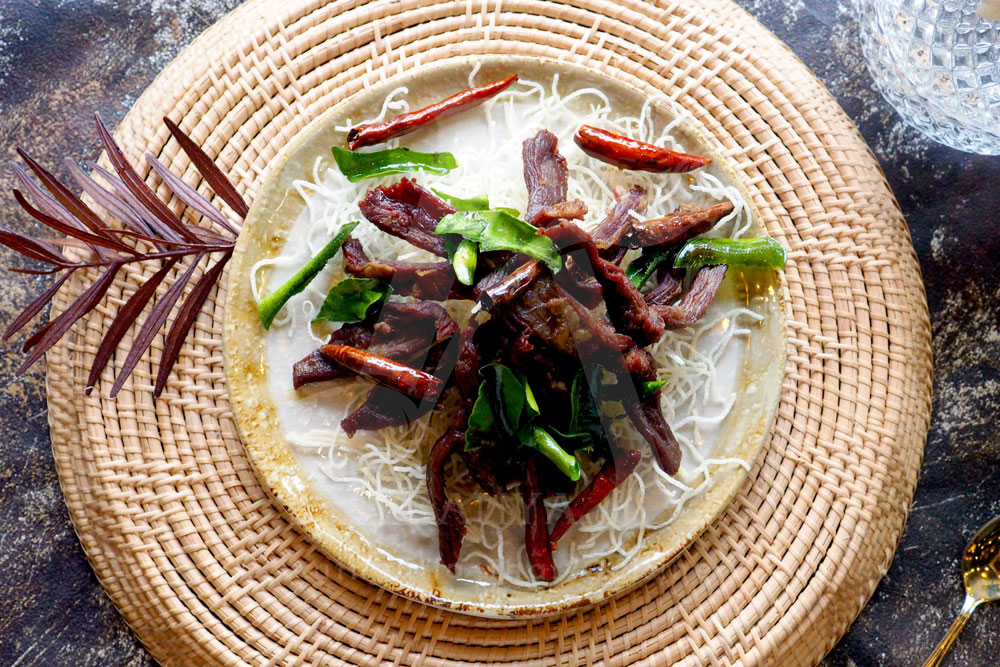 Deep Fried Dried Beef With Thai Herbs